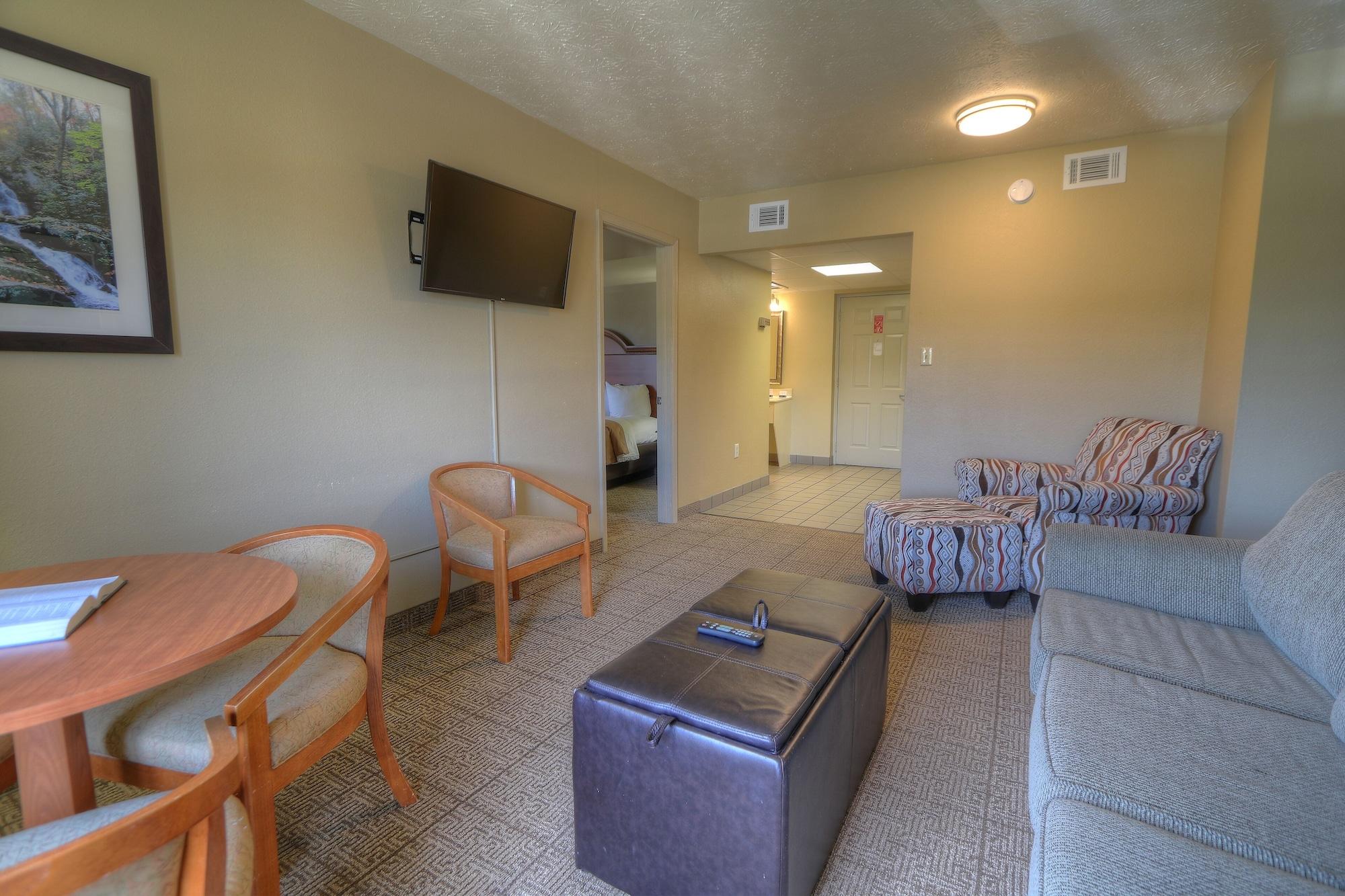 Quality Inn & Suites At Dollywood Lane Pigeon Forge Exterior foto
