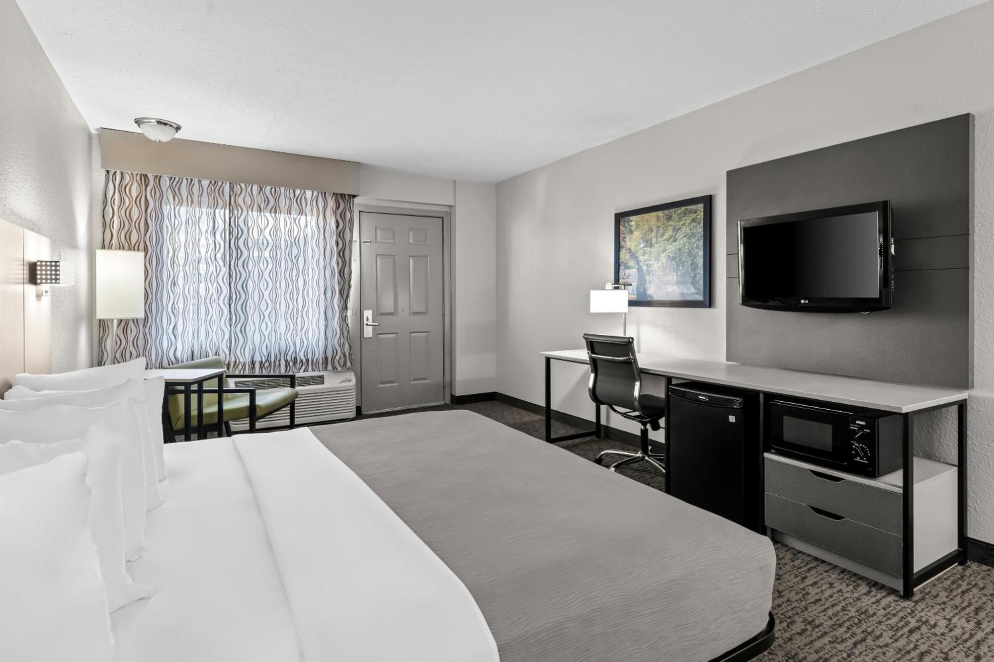 Quality Inn & Suites At Dollywood Lane Pigeon Forge Exterior foto